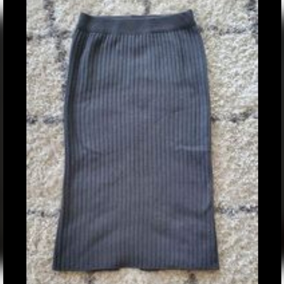 Dark Grey Fall/Winter Pencil Skirt - Picture 2 of 4